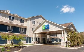 Holiday Inn Express & Suites Hampton South Seabrook