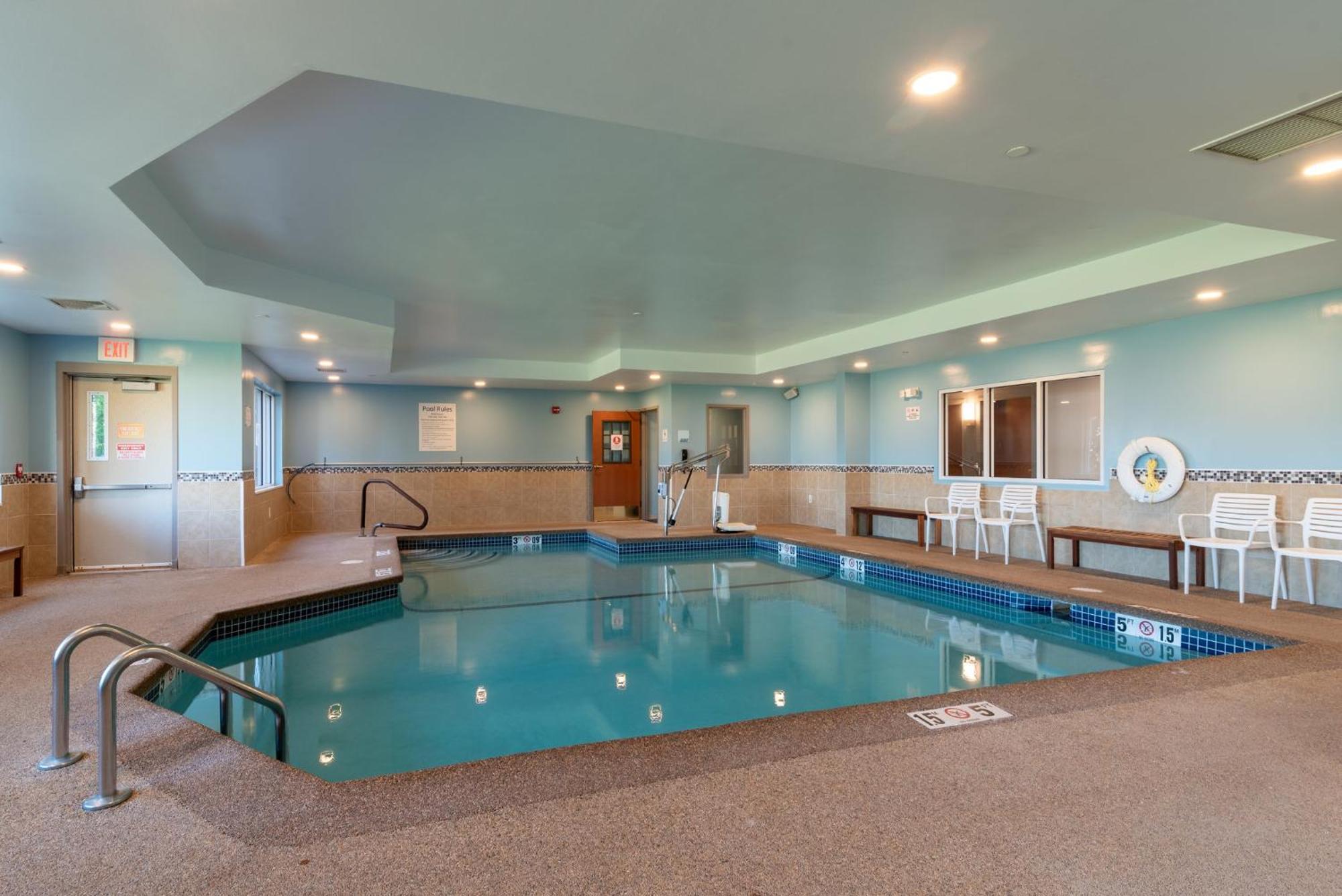 Holiday Inn Express Hotel & Suites Hampton South-Seabrook By Ihg Exterior photo