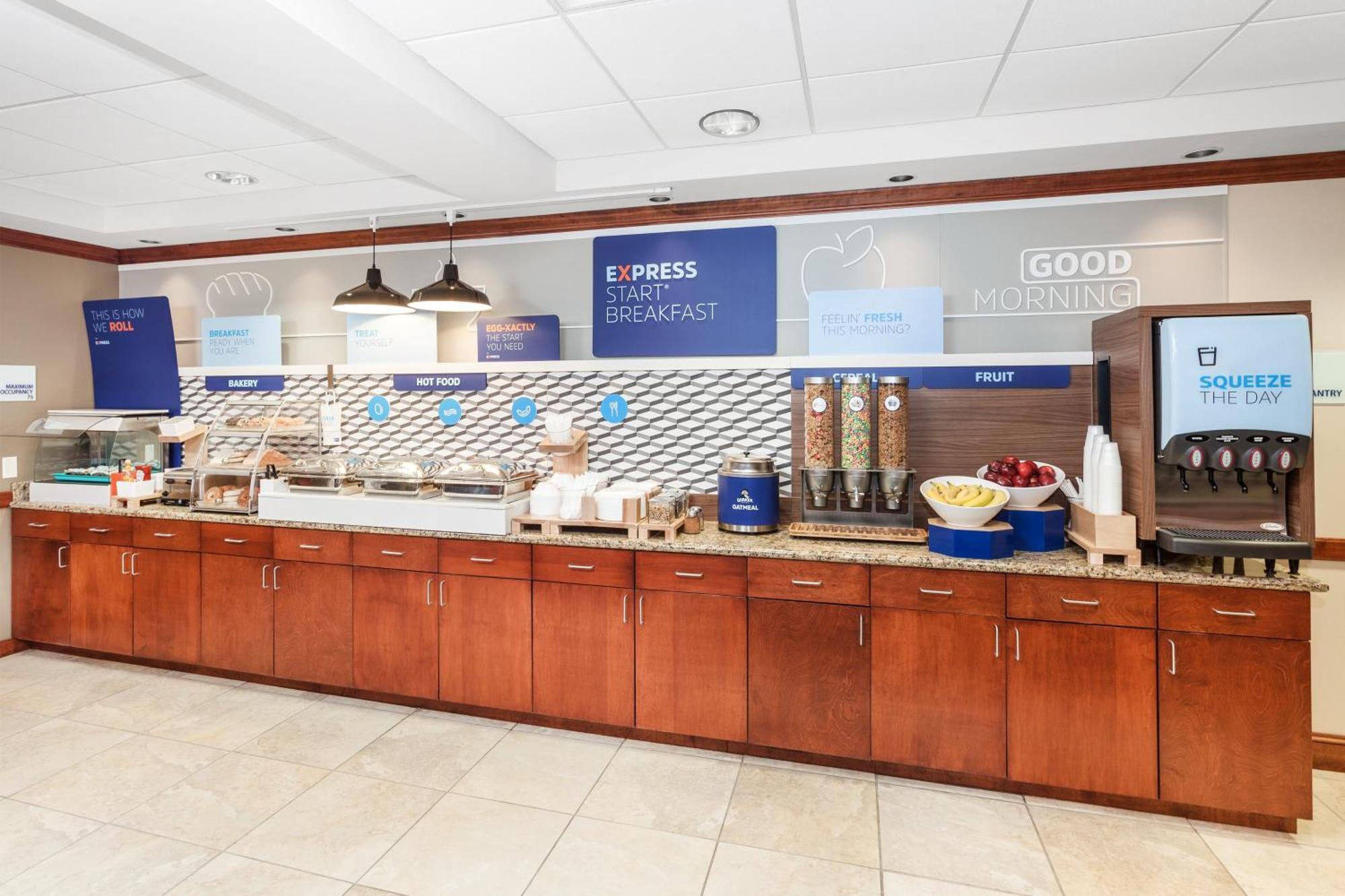 Holiday Inn Express Hotel & Suites Hampton South-Seabrook By Ihg Exterior photo